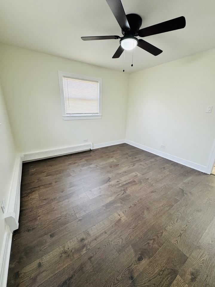 14547 Doctor M.l.k. Jr Dr #5 - Photo 3 of 8