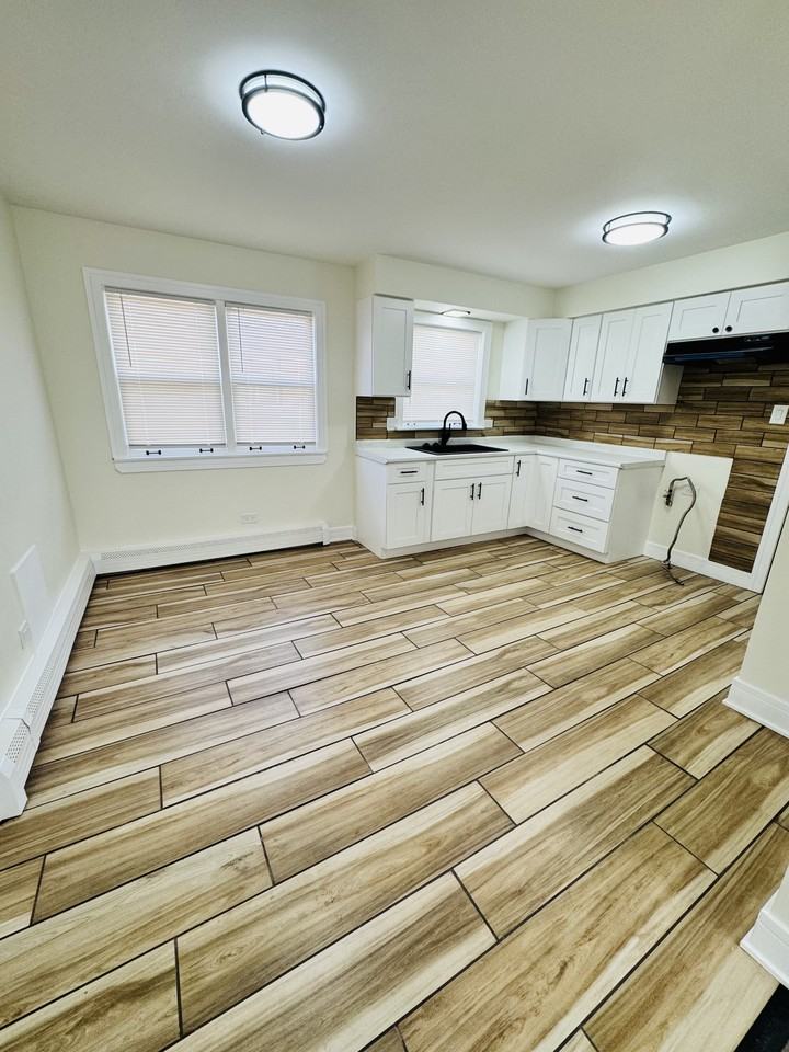 14547 Doctor M.l.k. Jr Dr #5 - Photo 4 of 8