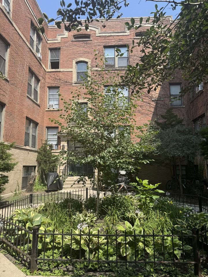 7013 N Paulina St #3S - Photo 2 of 25