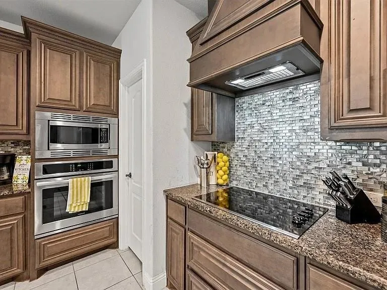 1902 Sunflower Dr #NA - Photo 7 of 30