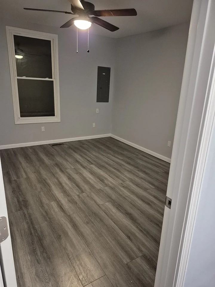 111 E Elm St #A - Photo 4 of 5