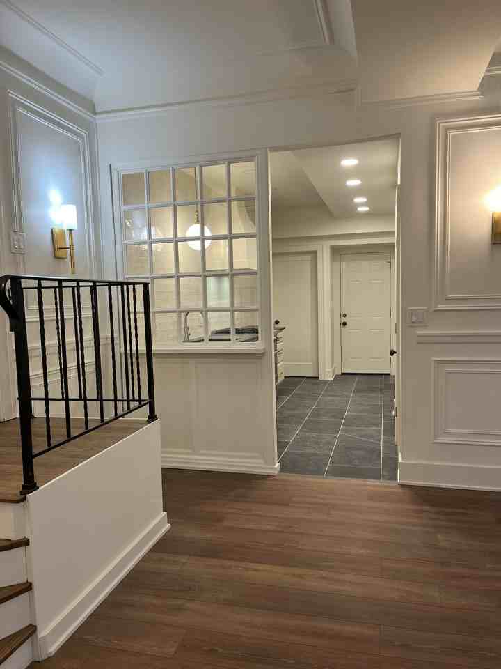 1035 Hull Ter - Photo 6 of 25