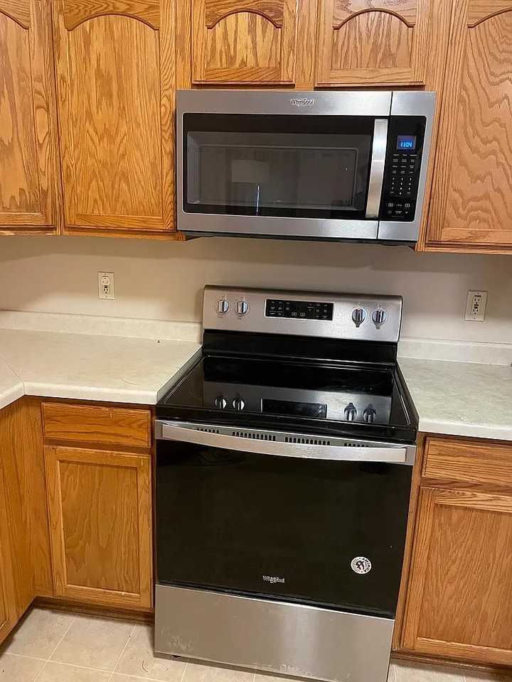 2102 Seminole St #2102 - Photo 5 of 12