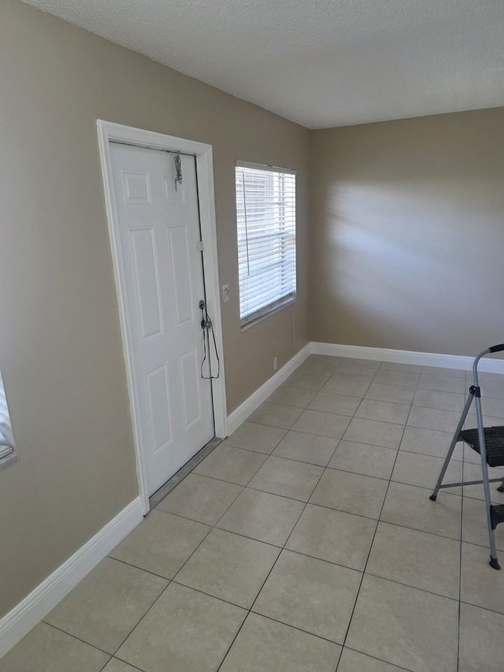 1210 Old Boynton Rd #116