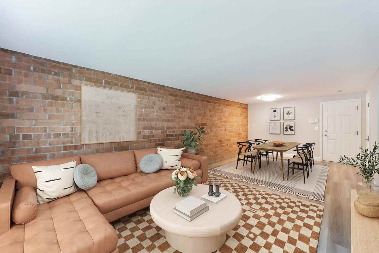 Eagle Rock Apartments at Hudson - Photo 5 of 19