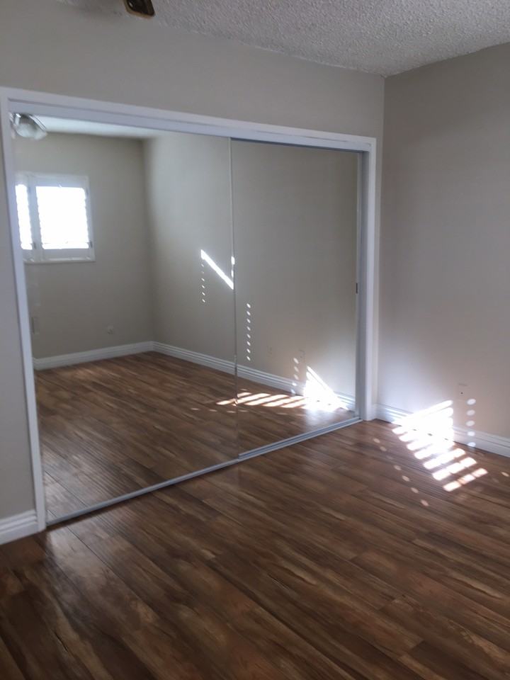 116 N Pacific Ave #3 - Photo 5 of 7