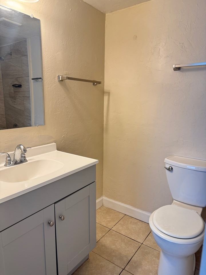 619 SE 13th Ave - Photo 5 of 10