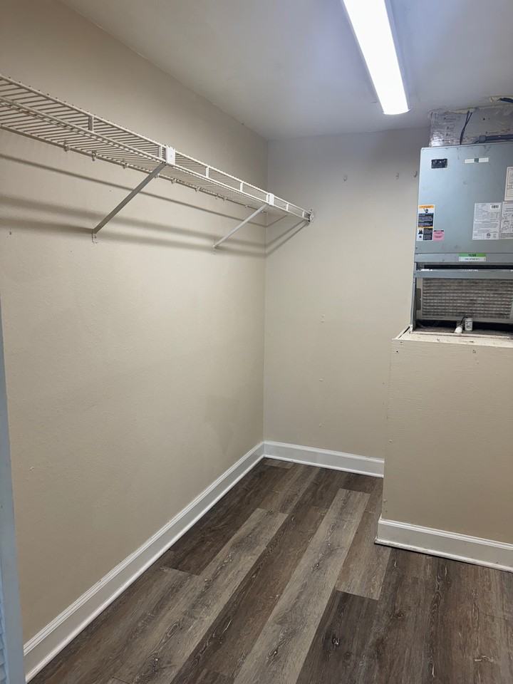 619 SE 13th Ave - Photo 6 of 10