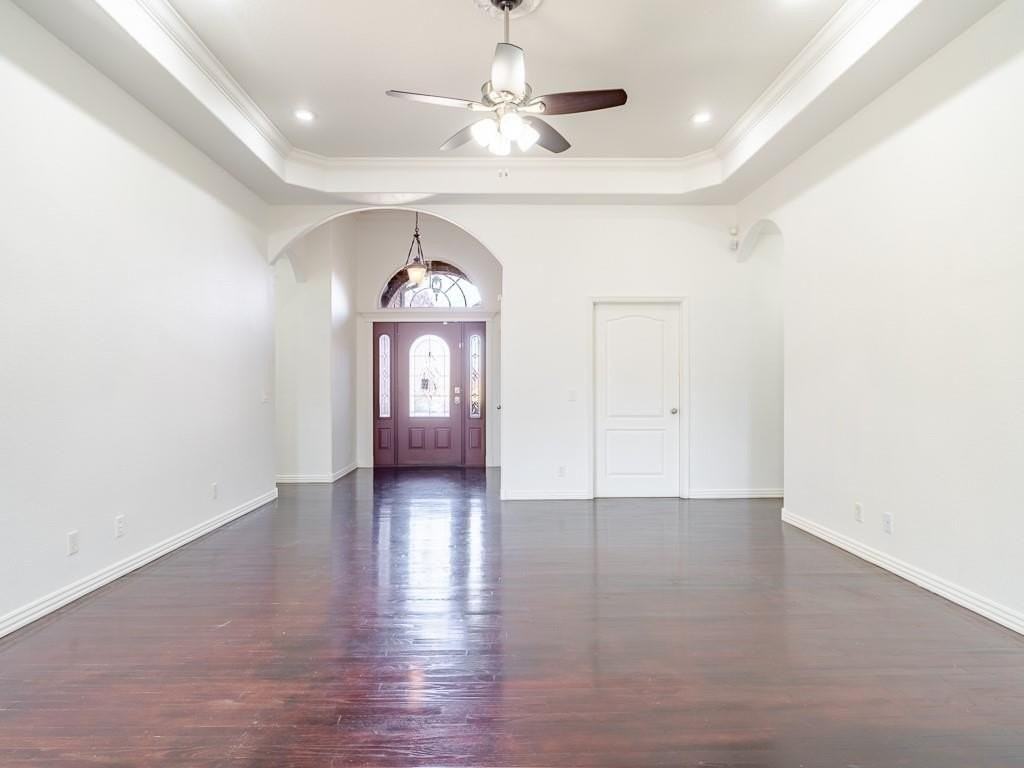 2806 Se 3rd St - Photo 5 of 26