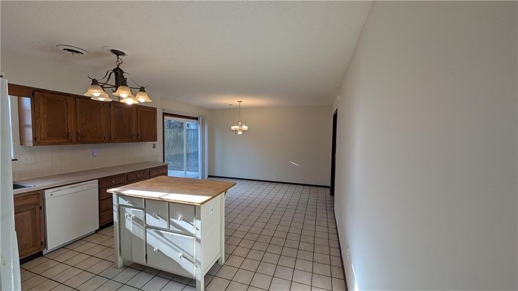 2225 E Jonquil Rd - Photo 2 of 18