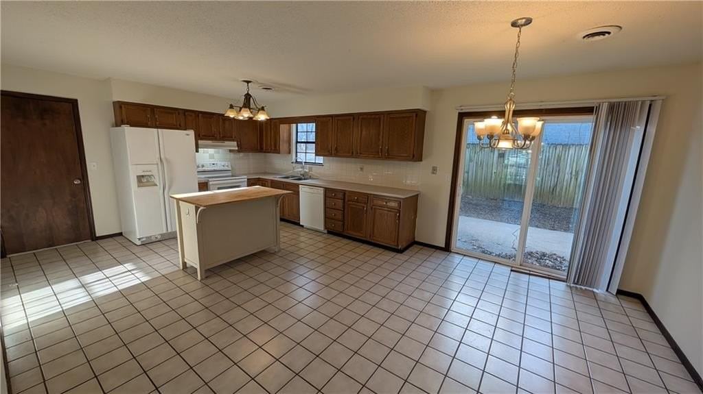 2225 E Jonquil Rd - Photo 3 of 18