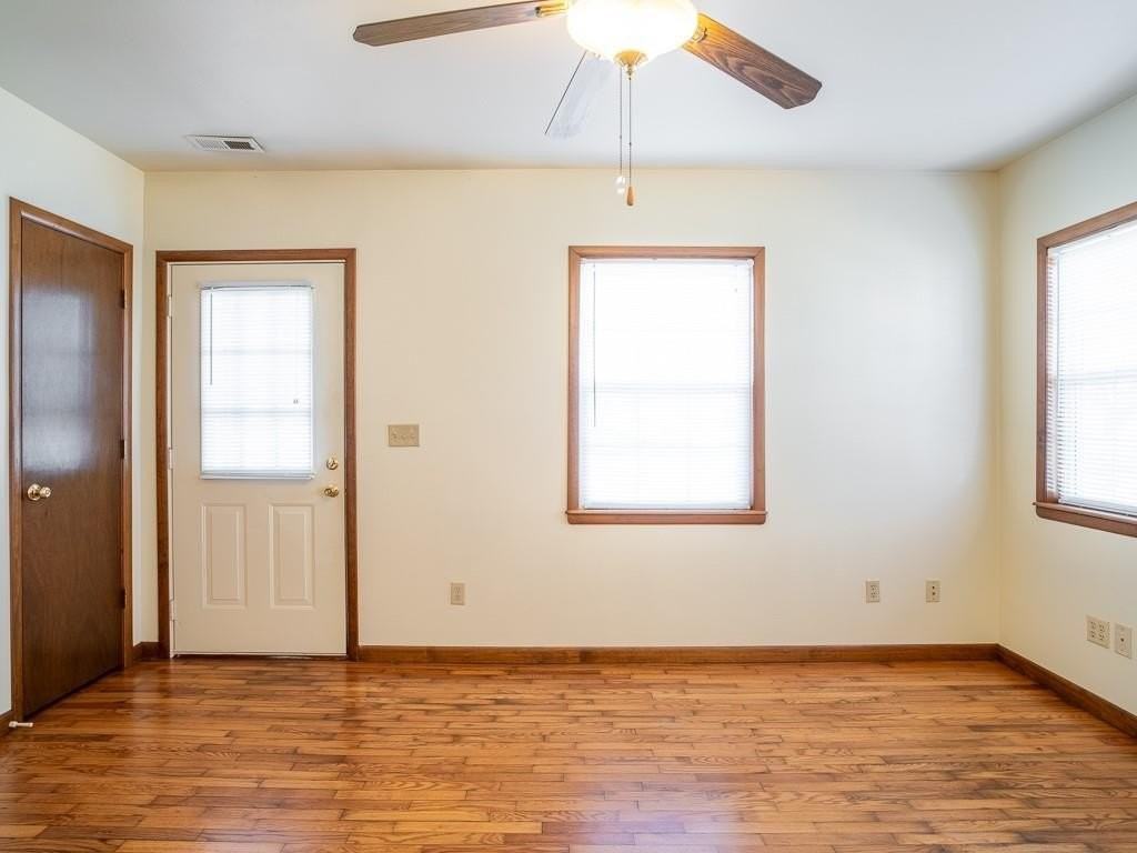 1702 W Cypress St - Photo 4 of 23