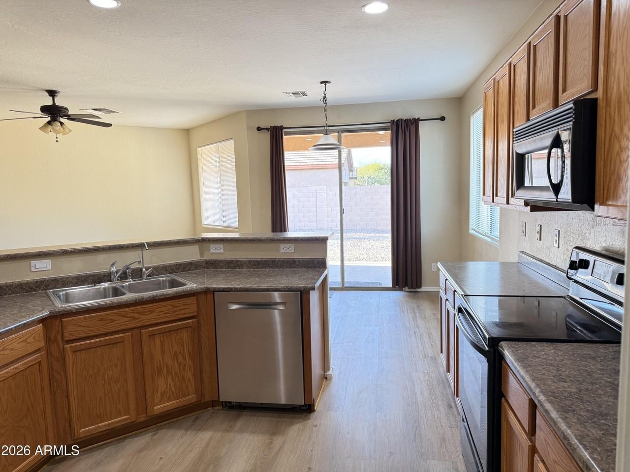 15206 W Morning Glory St - Photo 4 of 22