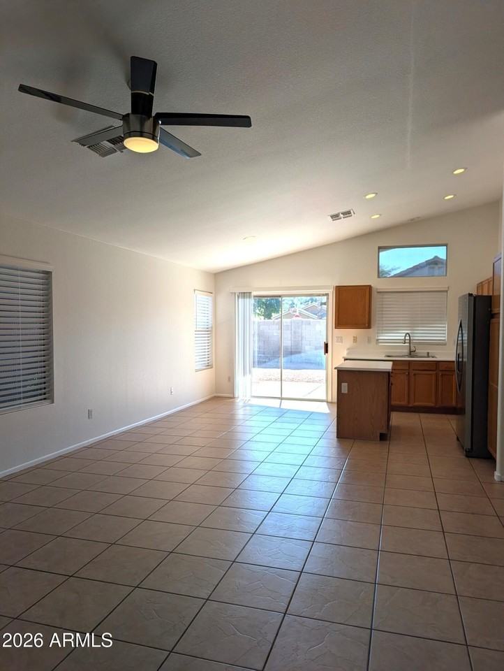 2471 E Derringer Way - Photo 5 of 24