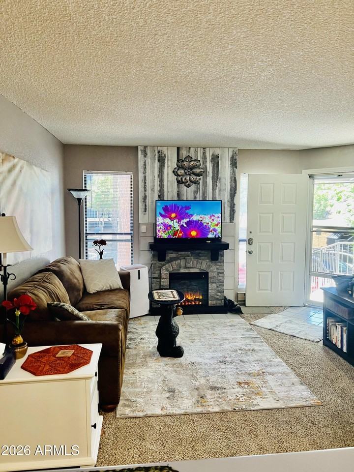 2700 S White Mountain Rd Apt 1126 #1126 - Photo 4 of 32