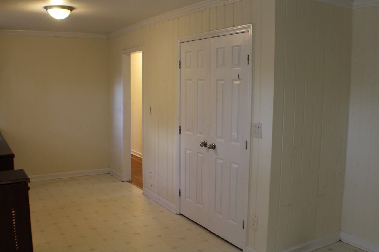 2309 Omaha Road Southwest - Photo 2 of 10