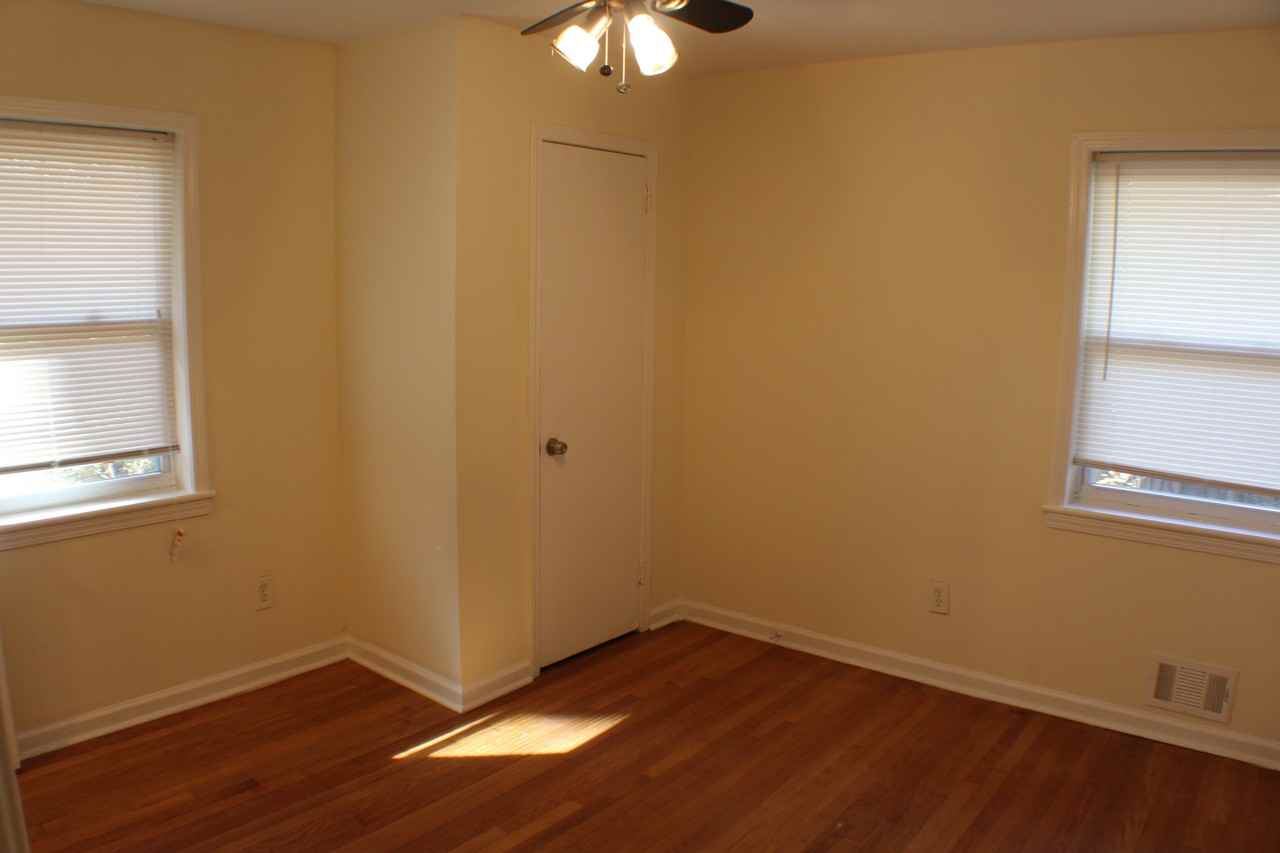 2309 Omaha Road Southwest - Photo 3 of 10