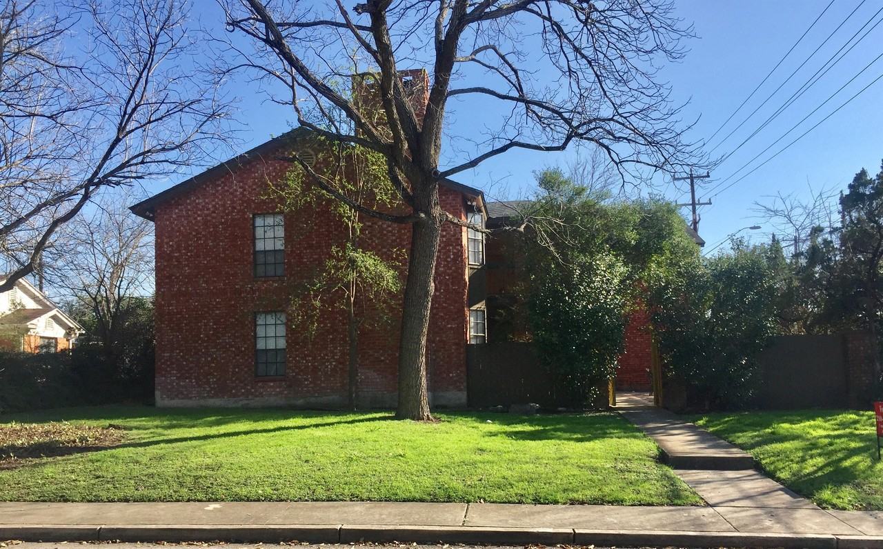 102 Primera Dr. - Photo 2 of 25