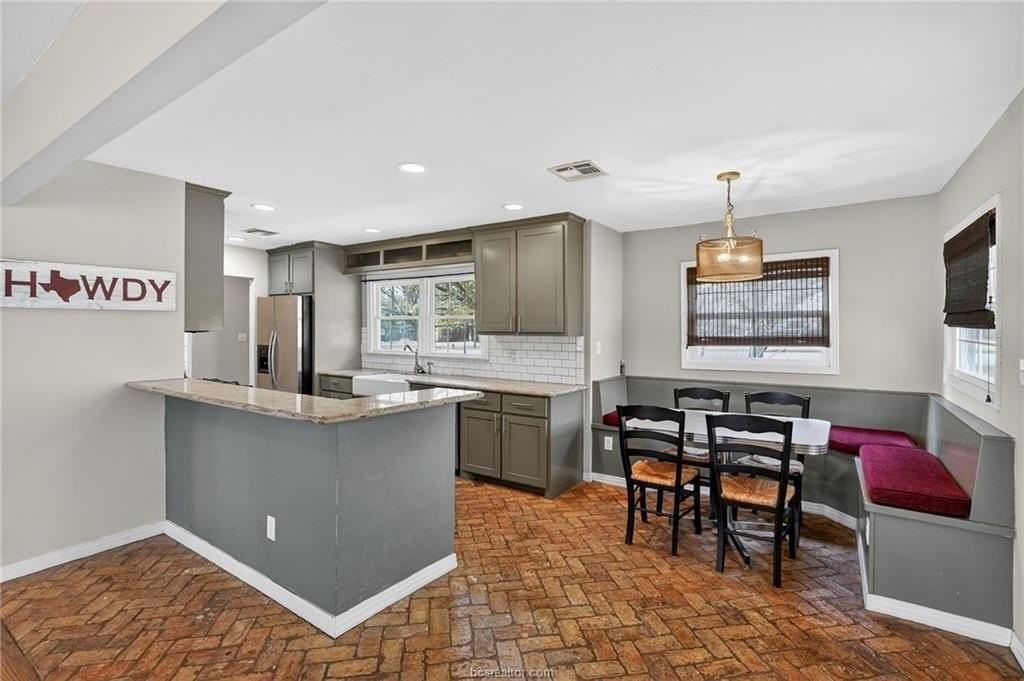 1205 Walton Dr - Photo 5 of 47