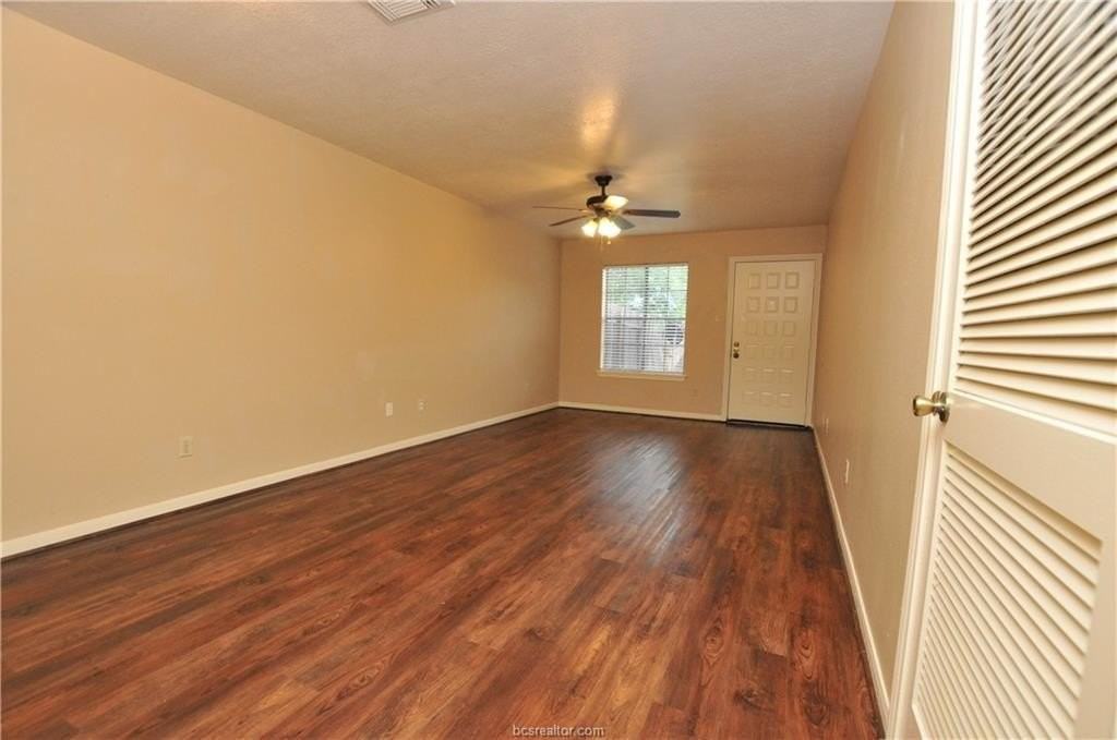 1805 Woodsman Dr #C - Photo 4 of 10