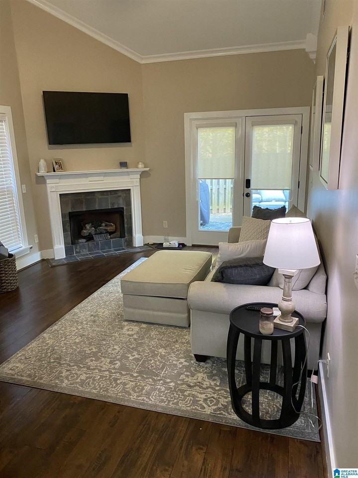 203 Kingston Ct - Photo 7 of 14