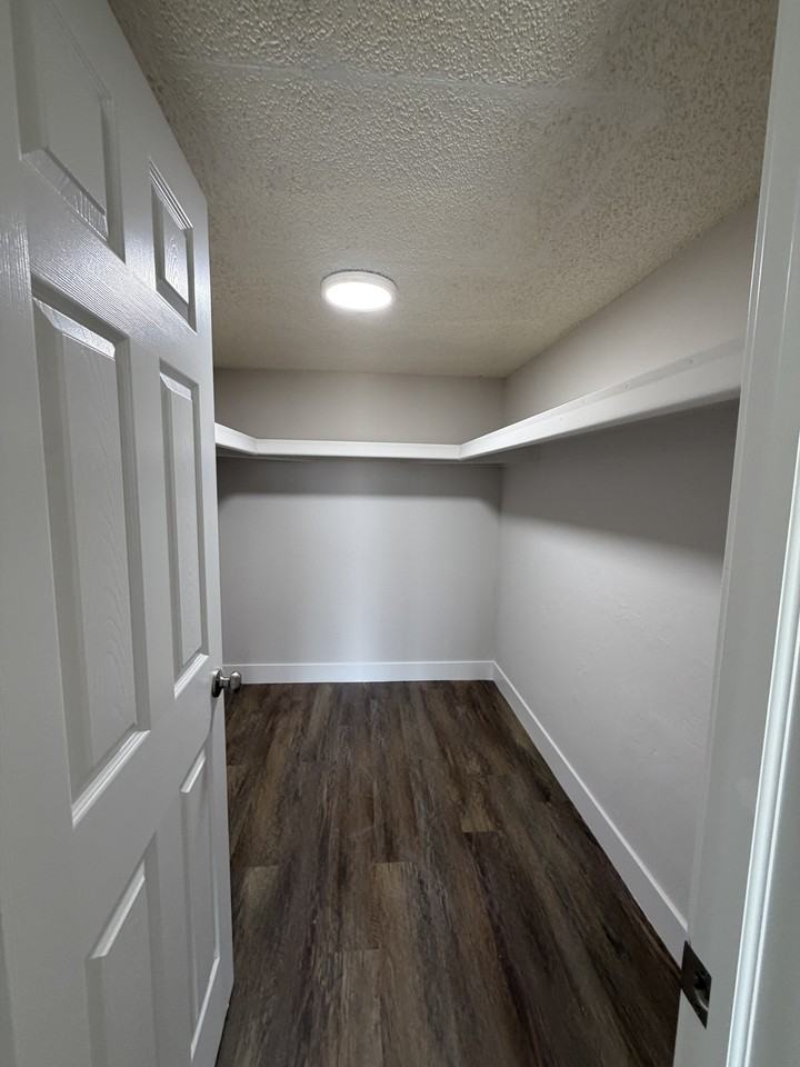 22 Plex 101 - Photo 5 of 16