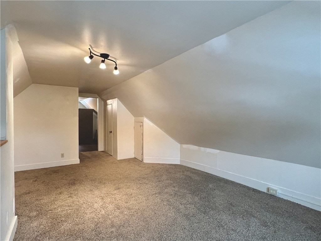 105 Spruce St Apt 3 #3 - Photo 6 of 14