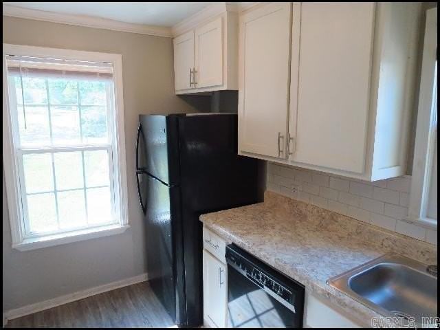 901 S Harrison St - Photo 5 of 14