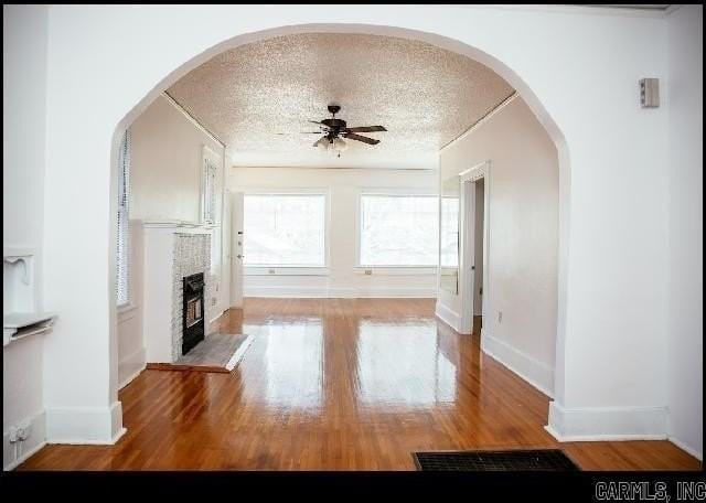 312 Barton St Unit A - Photo 5 of 18