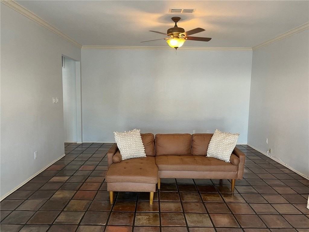 13614 Camino De Oro Ct - Photo 4 of 23