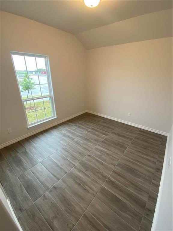 1290 Thames Chase Dr - Photo 6 of 11