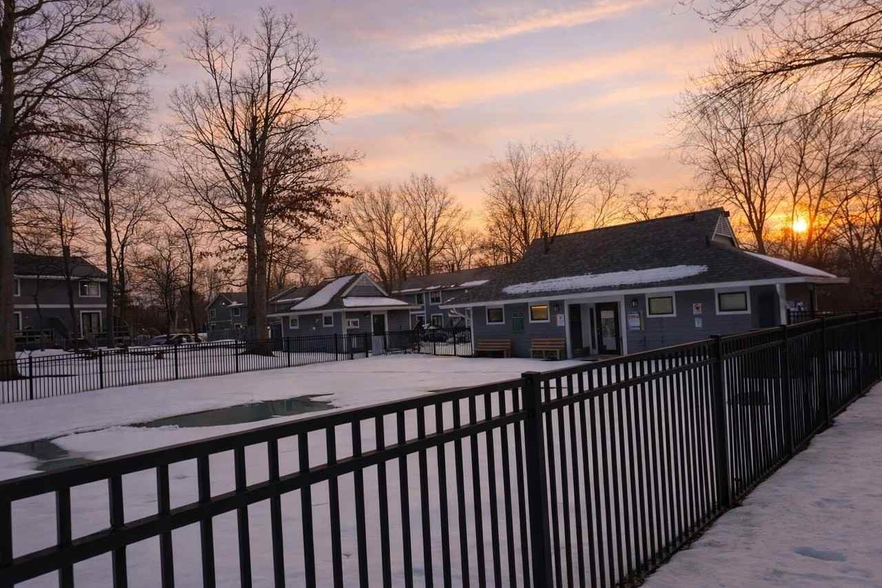 5388 Flintstone Dr - Photo 7 of 31