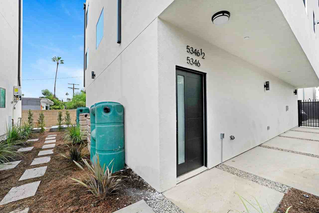5346-5350 Oakland Street - Photo 6 of 40