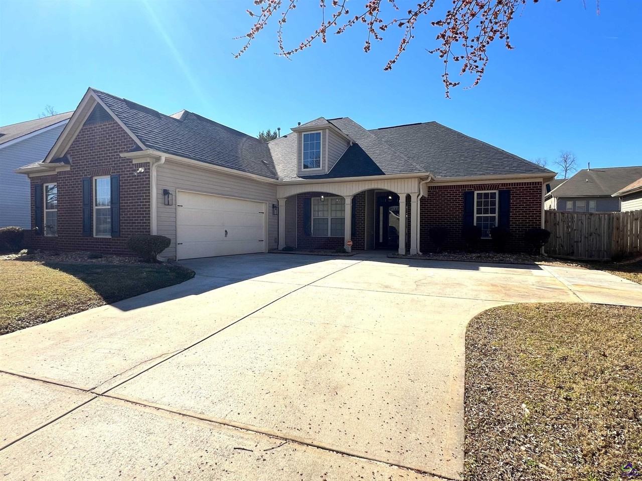 210 Hearthwood Dr - Photo 2 of 45