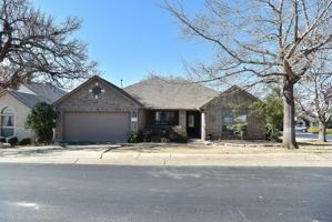 featured image of 201 Bending Oaks Trl