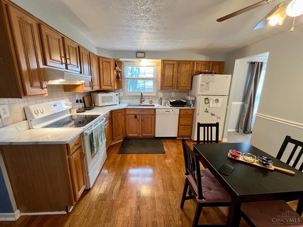 1455 Baymeadows Dr - Photo 2 of 21