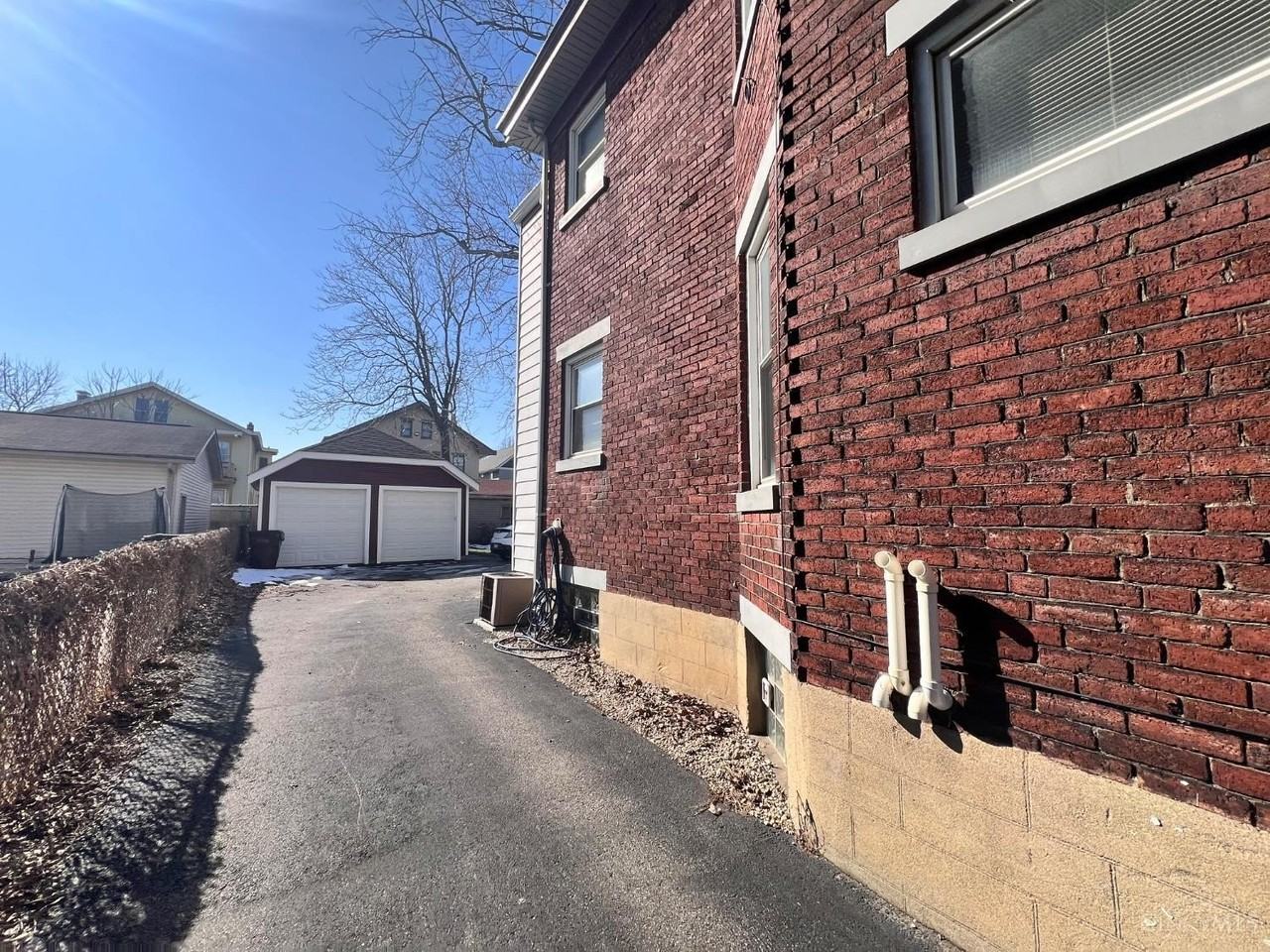 2417 Park Ave Apt 3 #3 - Photo 2 of 23