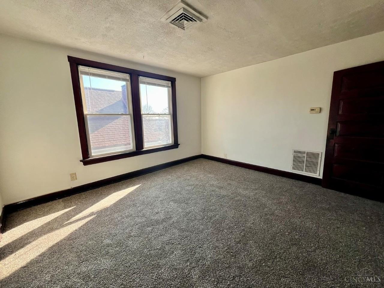 2417 Park Ave Apt 3 #3 - Photo 6 of 23