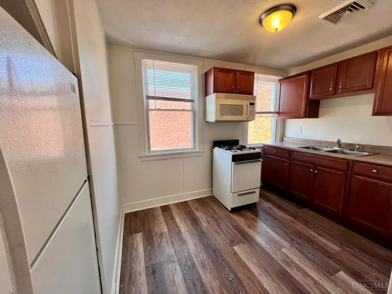 2417 Park Ave Apt 3 #3 - Photo 7 of 23