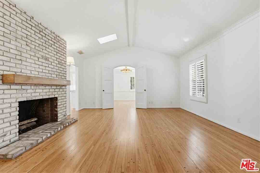 12005 Hesby St - Photo 5 of 26