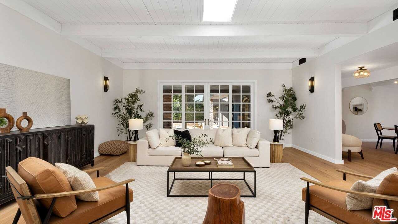 4559 Morella Ave - Photo 2 of 50