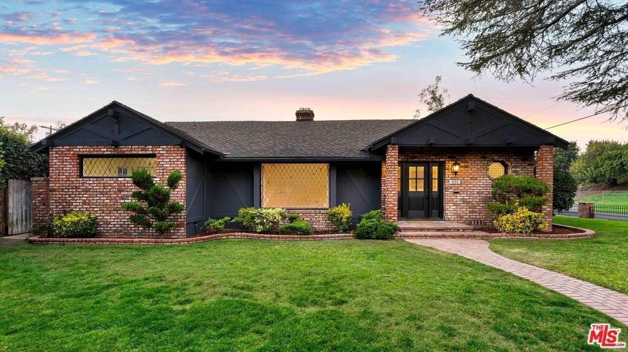 4559 Morella Ave - Photo 3 of 50