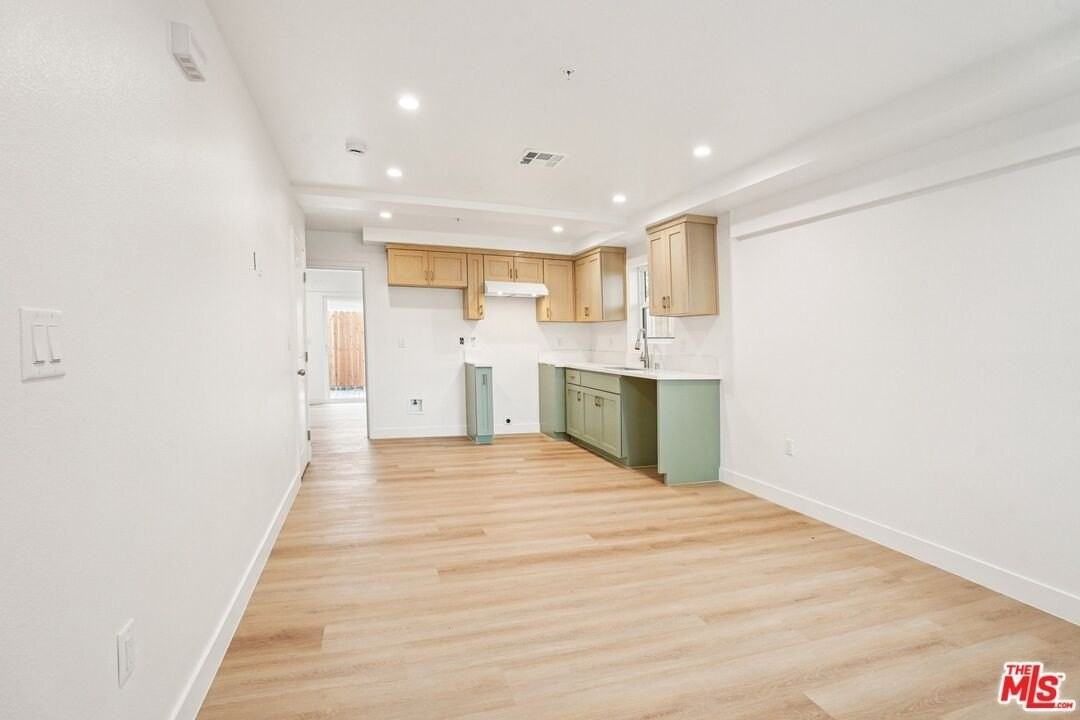 1185 Leighton Ave Unit 1/2 #1-2 - Photo 3 of 44