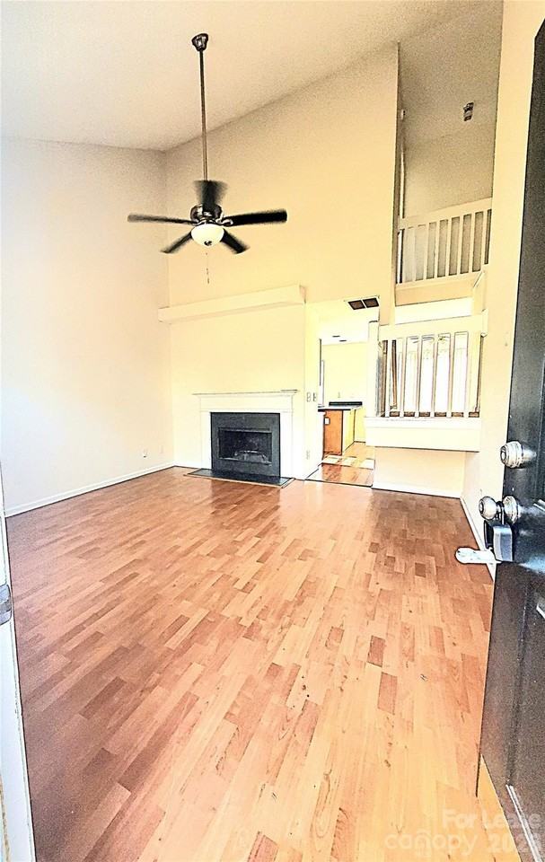 5664 Prescott Ct - Photo 2 of 18