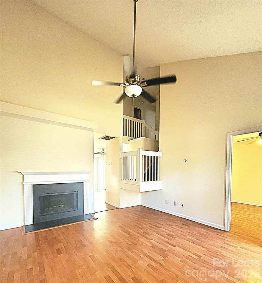 5664 Prescott Ct - Photo 7 of 18