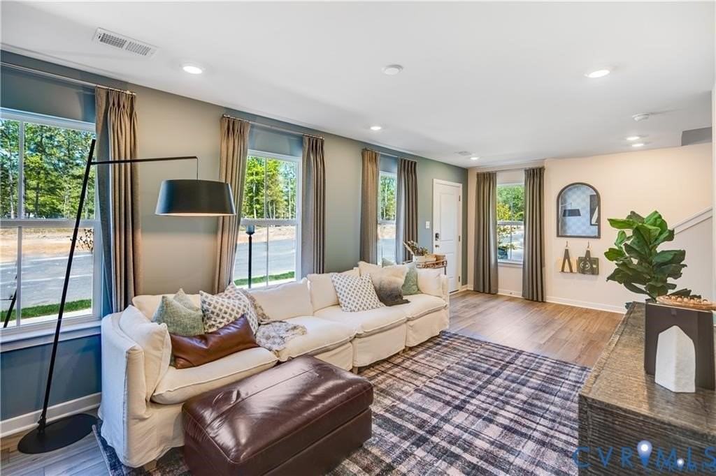 8768 Pioneer Hill Dr - Photo 6 of 23