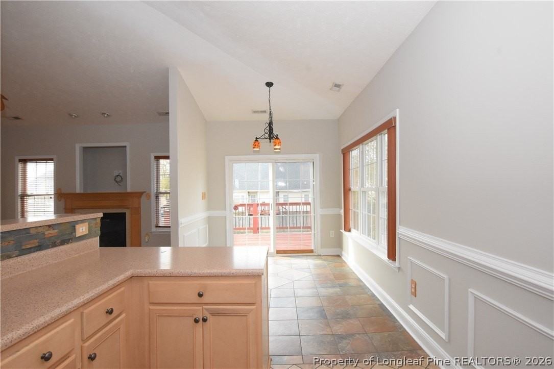 109 Canyon Ct - Photo 2 of 25