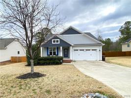 featured image of 463 Juno Dr