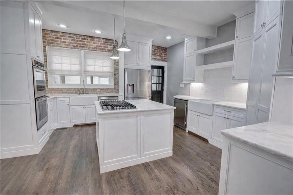 389 6th St Ne - Photo 4 of 22