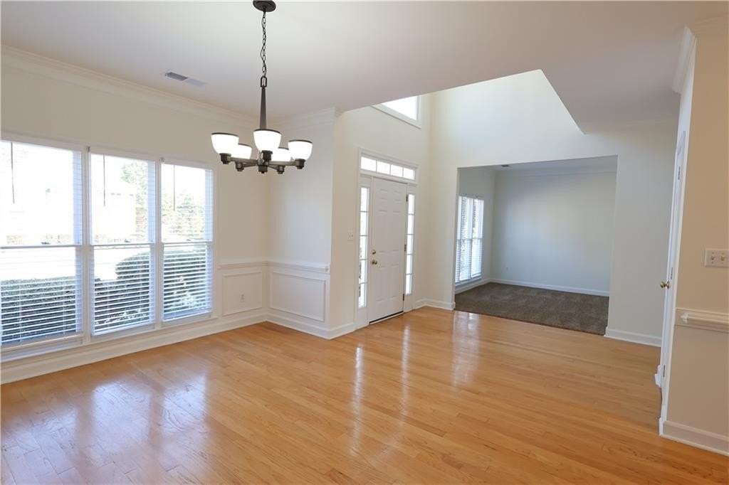 1056 Oak Hollow Ct - Photo 2 of 30